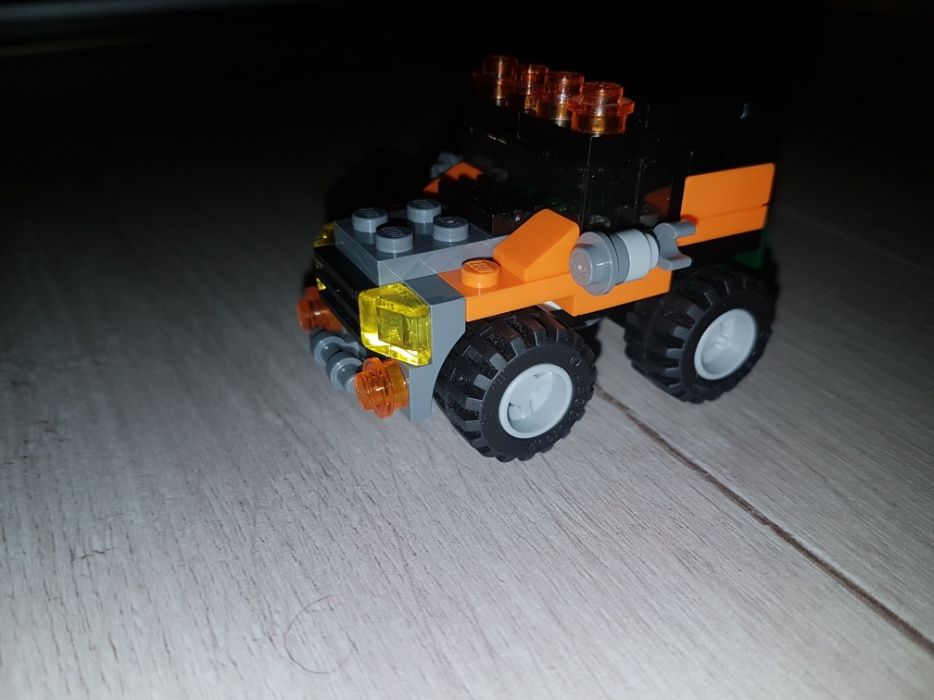 Sprzedam klocki Lego Creator 3 in 1, Transporter helikopterów