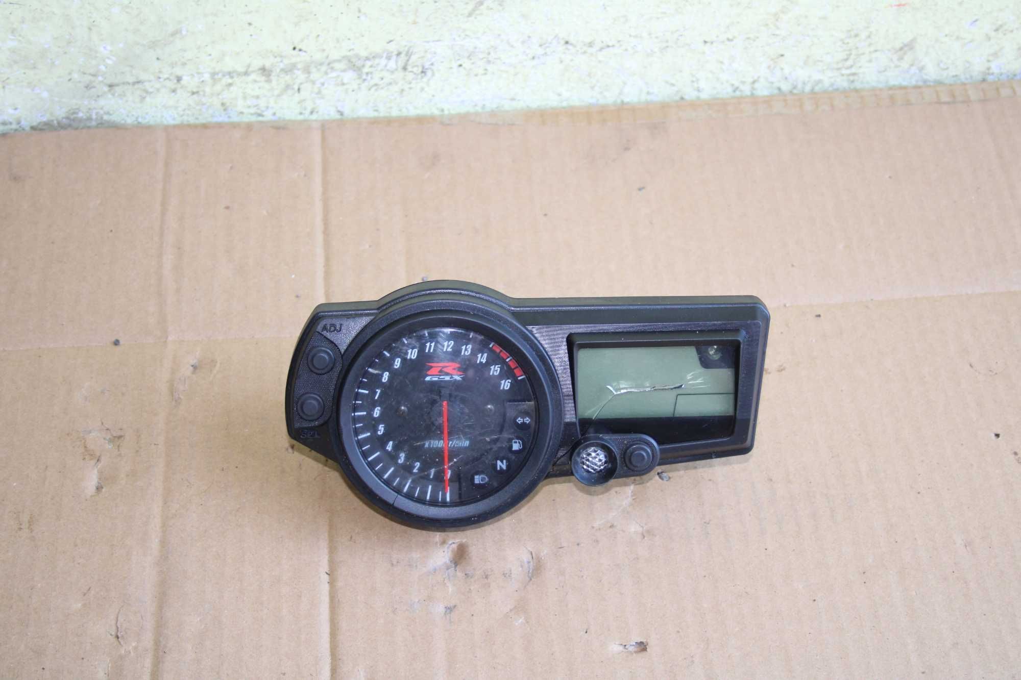 Licznik Zegar Prędkościomierz Suzuki GSX-R 750 K4 K5 Gsxr 600