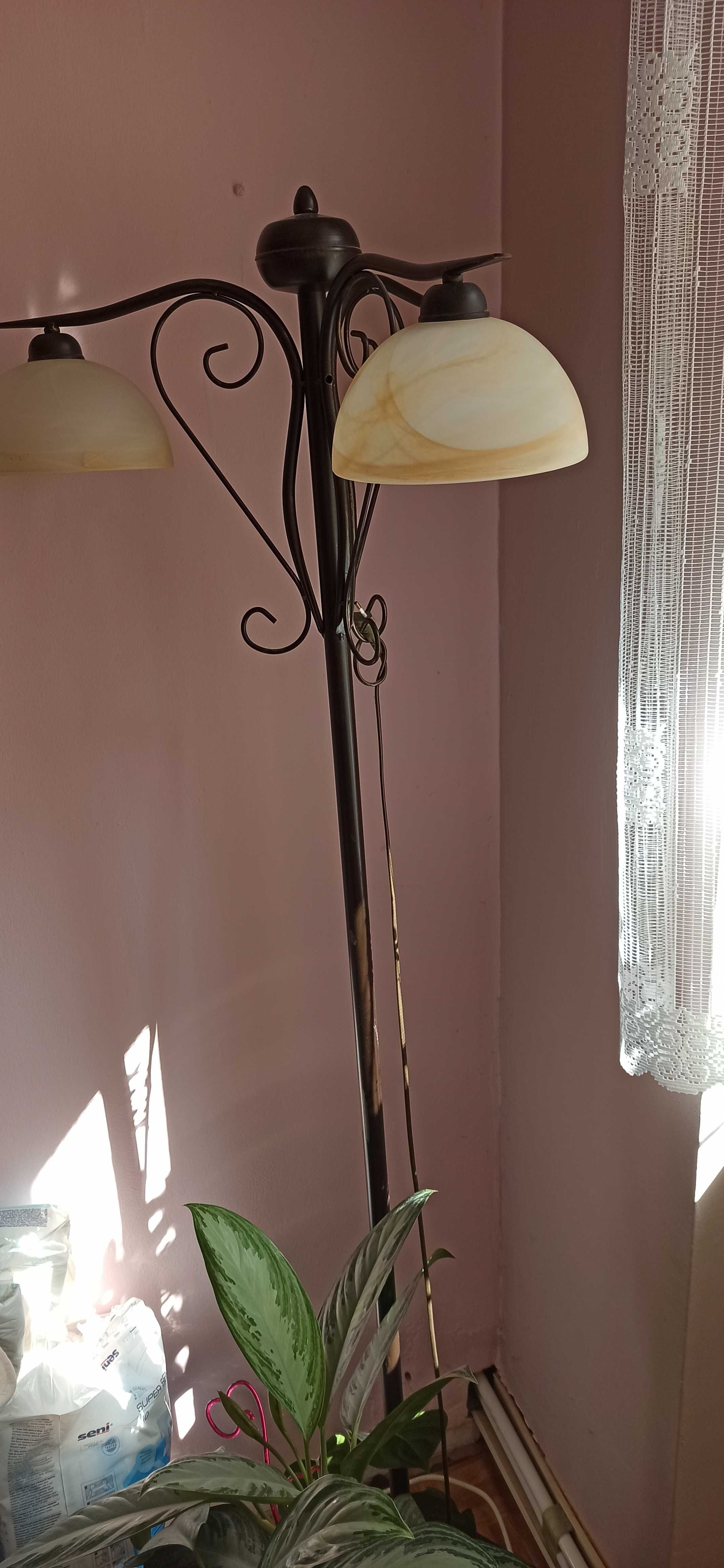 Lampa stojąca pokojowa do salonu/sypialni