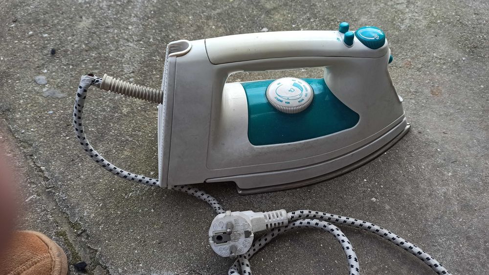 Ferro de engomar Fagor avariado