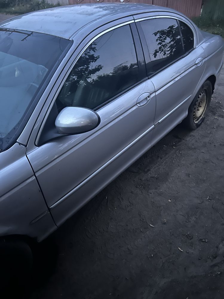 Jaguar X  - Type