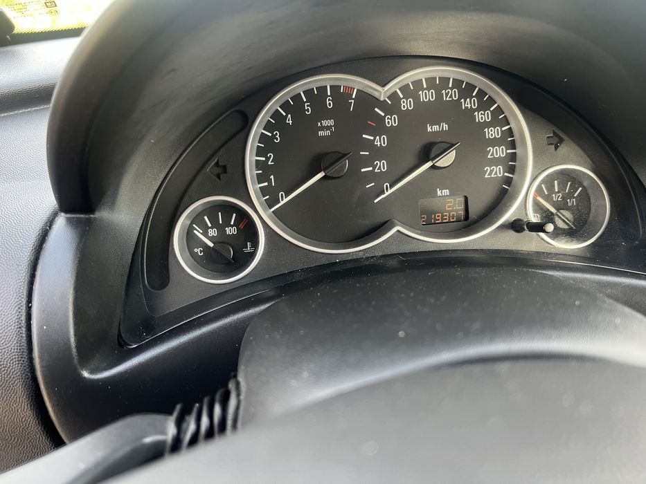 Carro em otimo estado