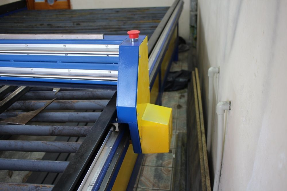 Станок плазмової різки з ЧПУ; STARFIRE автономний контролер; плазморіз