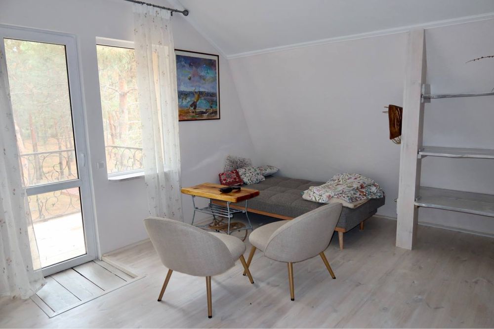 Оренда будиночку з сауною в лісі, біля води.