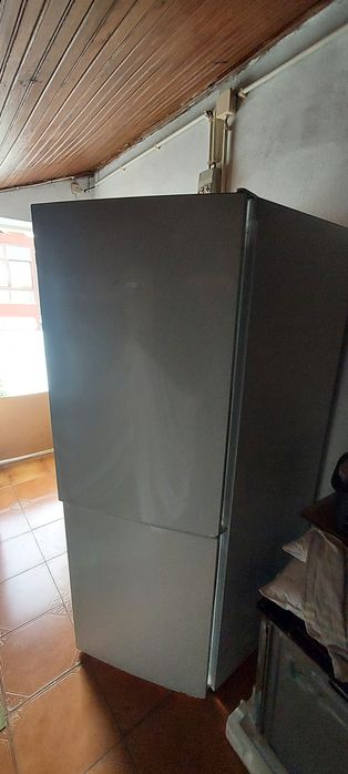 Vendo Frigorífico e Máquina de Lavar Loiça BOSCH Série 2