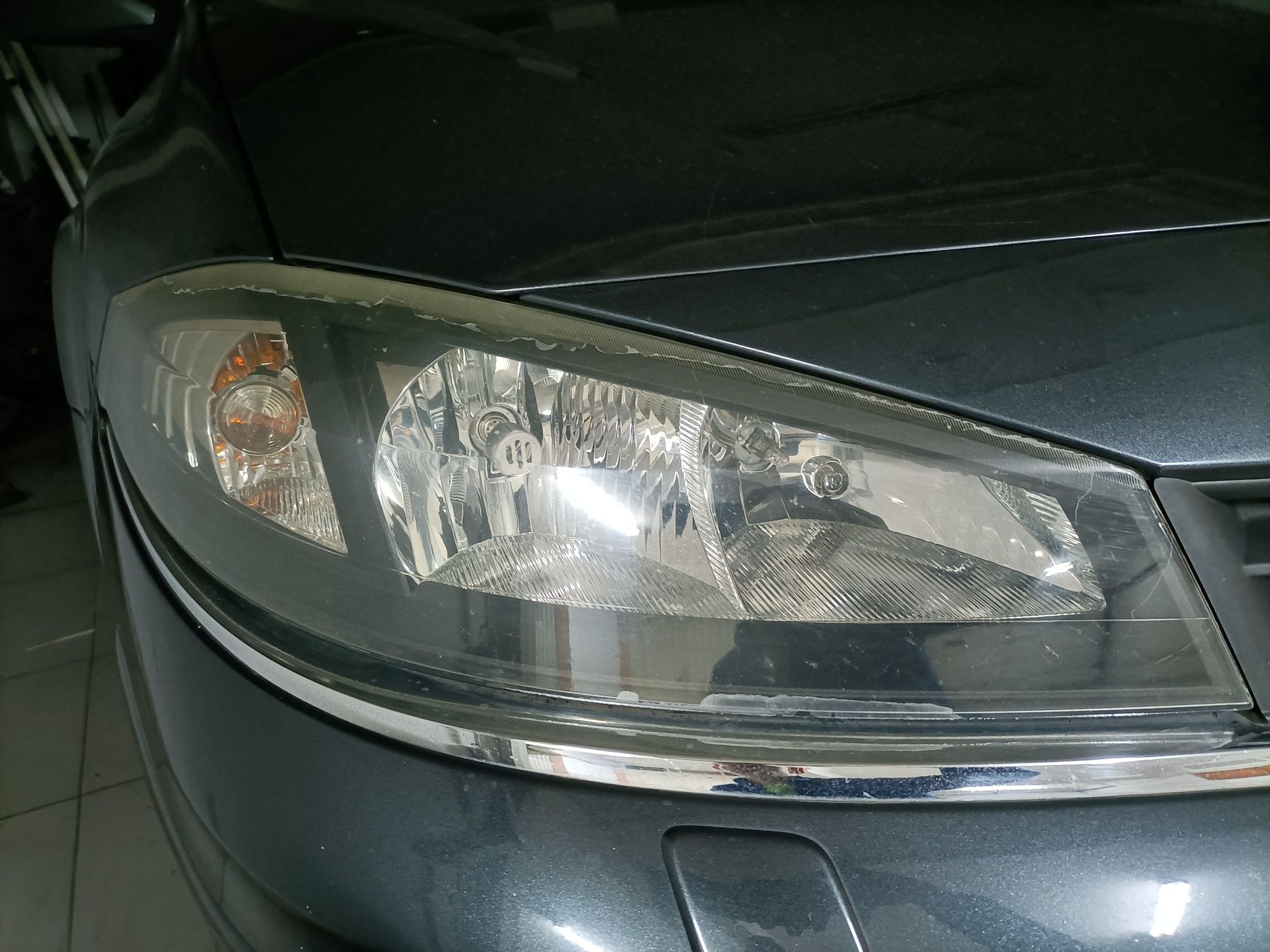 Faróis Renault Laguna 2 fase 2