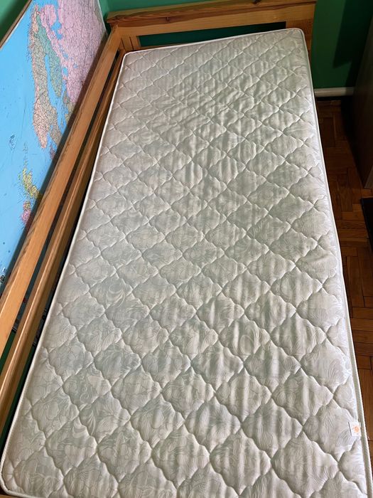 Продам ліжко матрас