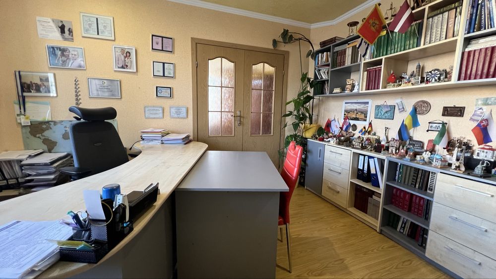 Продається будинок у центрі міста Стрий