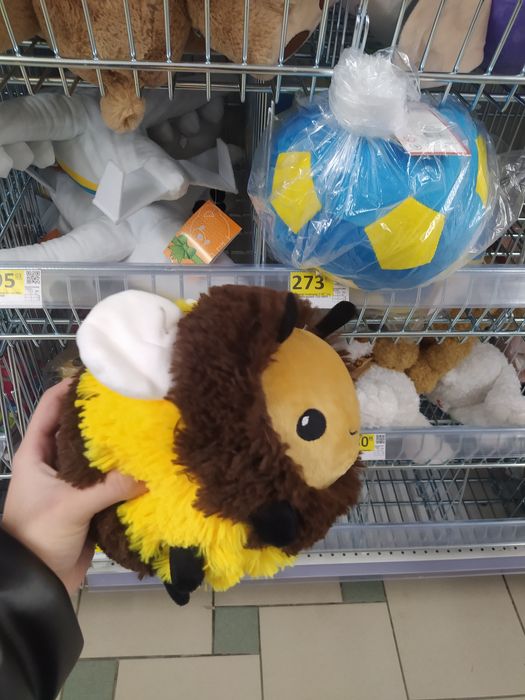 М'яка іграшка джміль