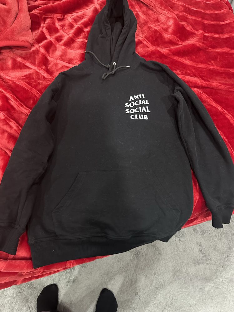 Camisola capucho AntiSocial