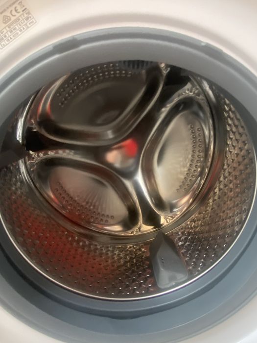 Maquina nova de lavar roupa