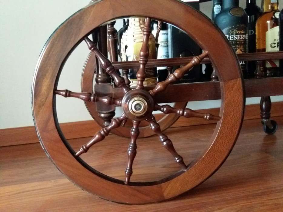 Carrinho de bebidas sala