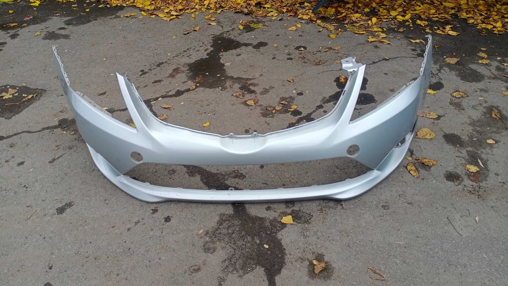Бампер Toyota Avensis T27 Авенсис рестайлинг 2012-2015
