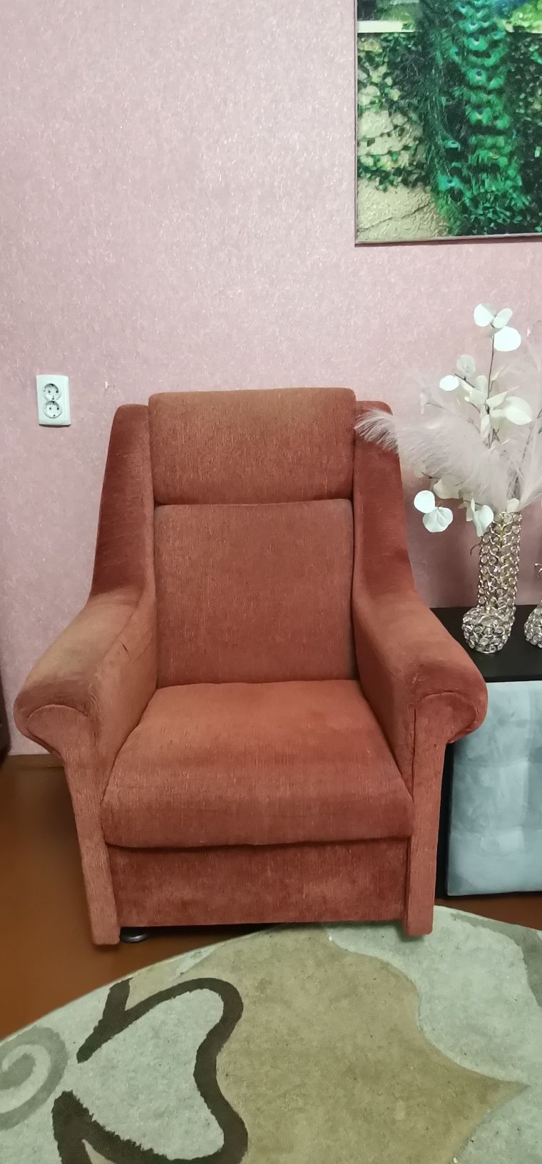 Продам два нерозкладних крісла