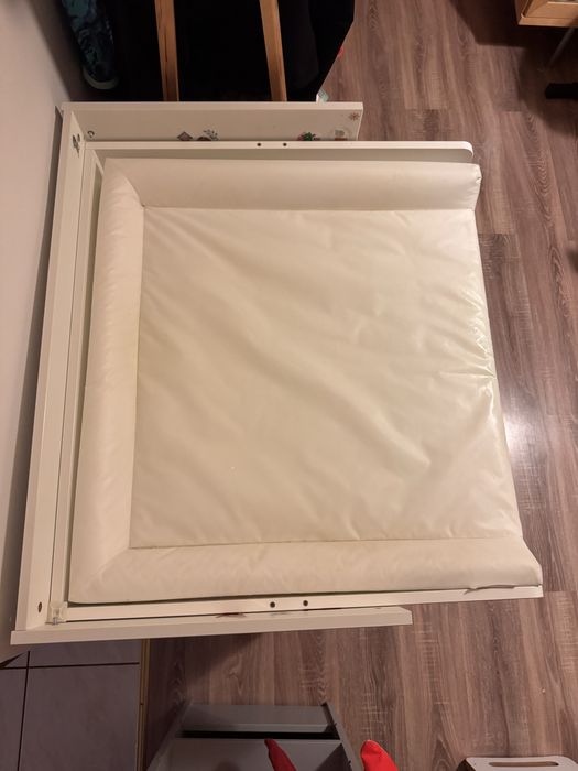 Przewijak komoda dla niemowląt smastad plasta szary  ikea