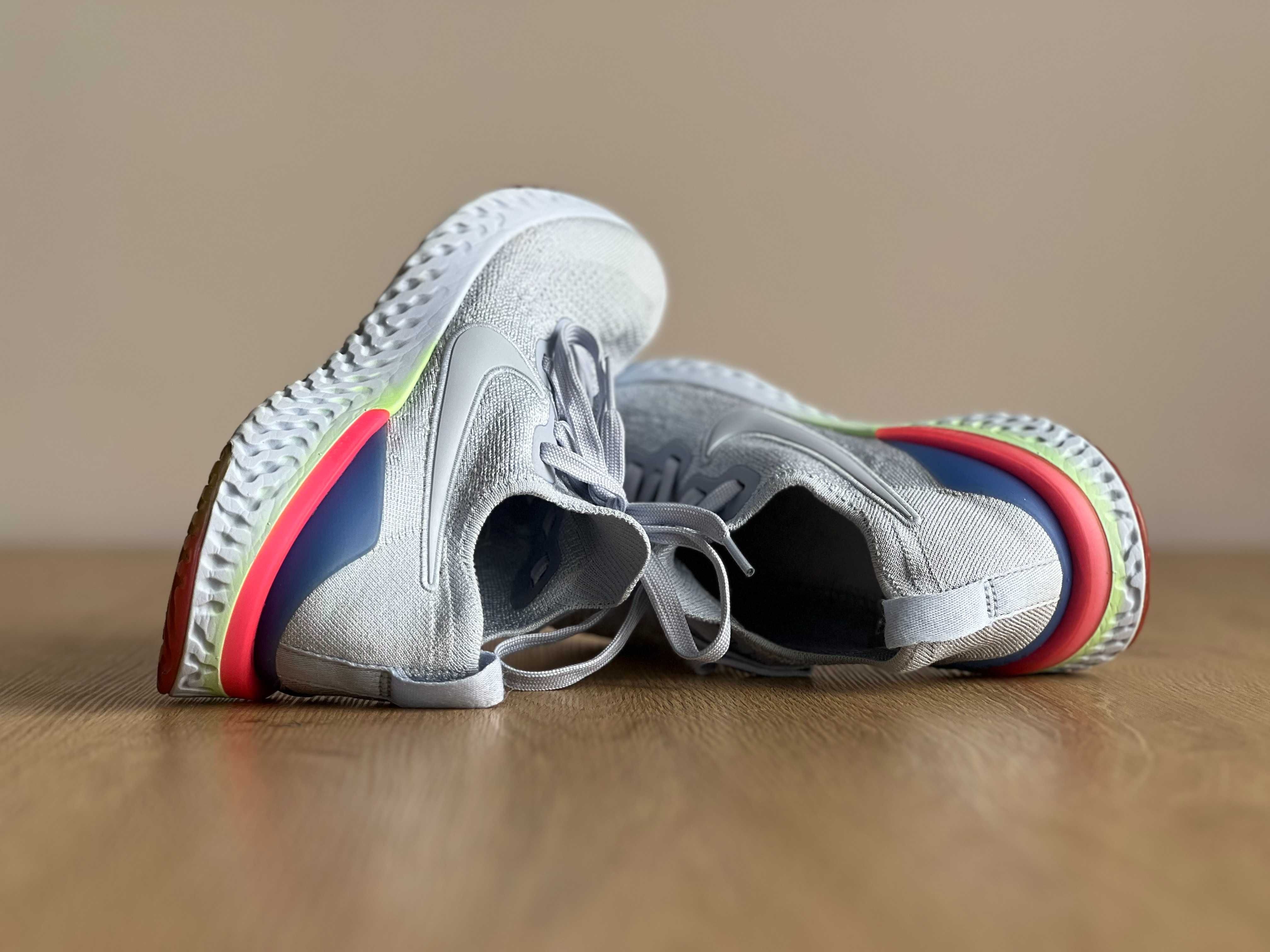 Кросівки Nike Epic React Flyknit 2, (р. 39)