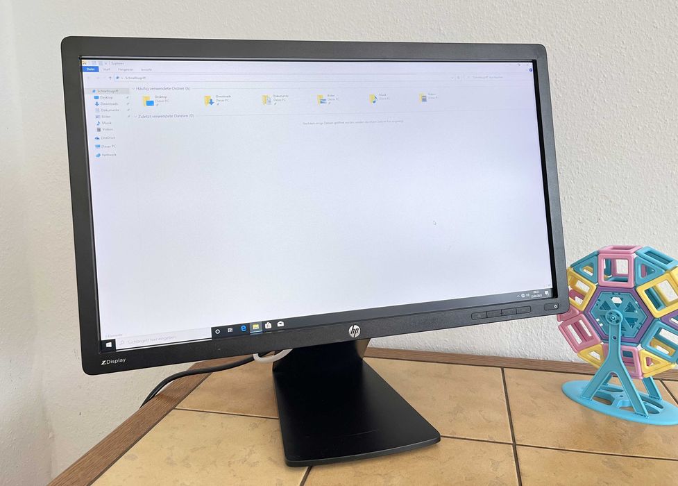 Монітор HP z23i / 23 дюйми / AH - IPS матриця / Full HD