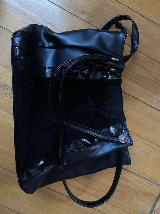 Велика чорна сумка