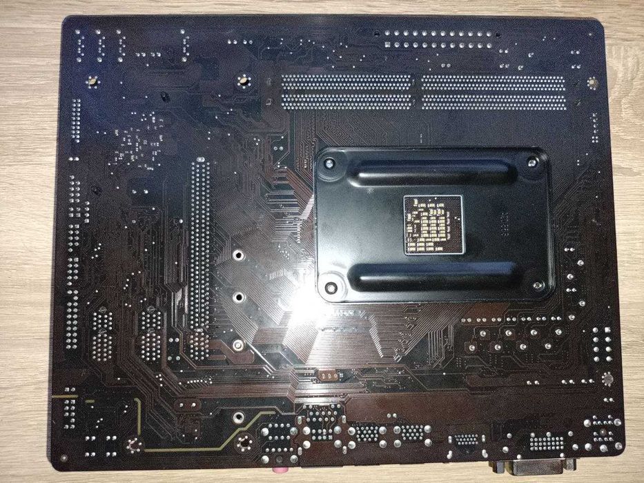 [СБОРКА] Gigabyte GA-A320M-H + Ryzen 3 PRO 2100GE