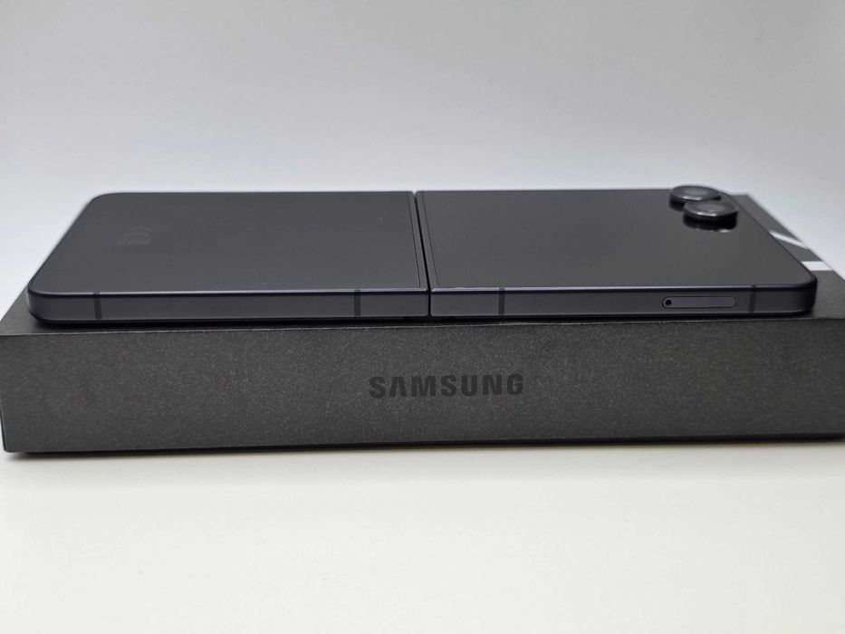 Samsung Galaxy Z Flip 7 12/256 Європа