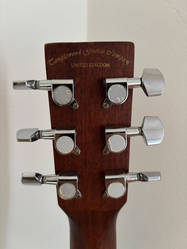 Guitarra semi acústica e bateria