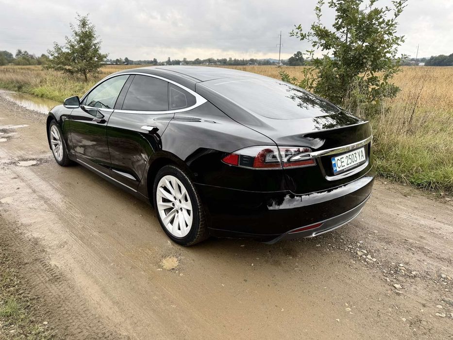 Продам Tesla model S85