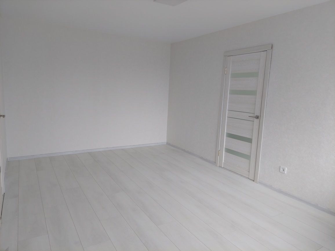 Продам 2-х кімнатну квартиру 47.м.кв.  у С. Пухівка