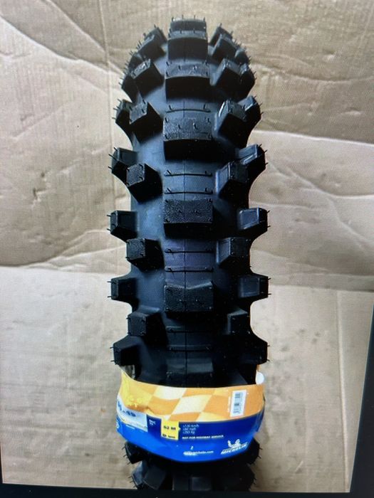 Opona Michelin 110 90 - 19