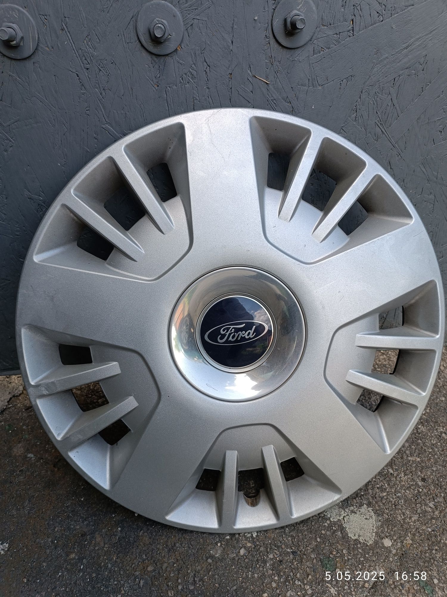 Oryginalny kołpak 16, Ford 4M51-1000-K