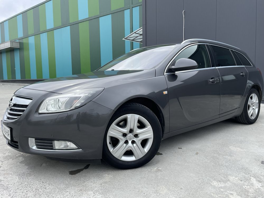 Opel Insignia 2.0 дизель Автомат