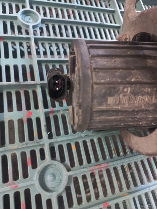 Pompa powietrza wtórnego bmw e60 e61 e65 x5 x3 e46