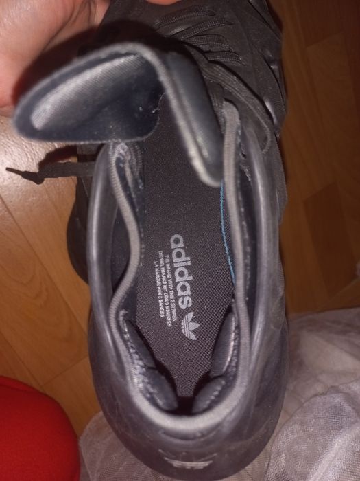 Кросівки adidas 22,5см