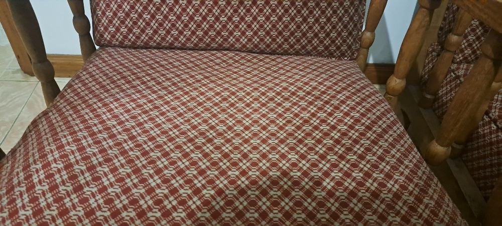 Sofás / Cadeirão antigos ..