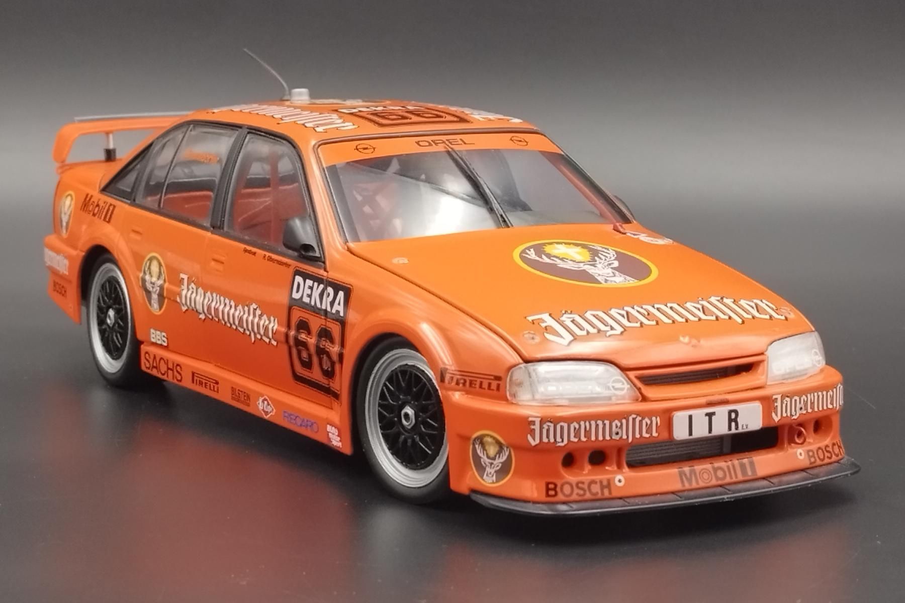 1:18 Opel Omega n66 Jagermeister Oberndorfer DTM 1991 Minichamps