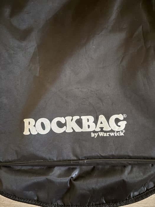 Чехол для гитары в идеально состоянии