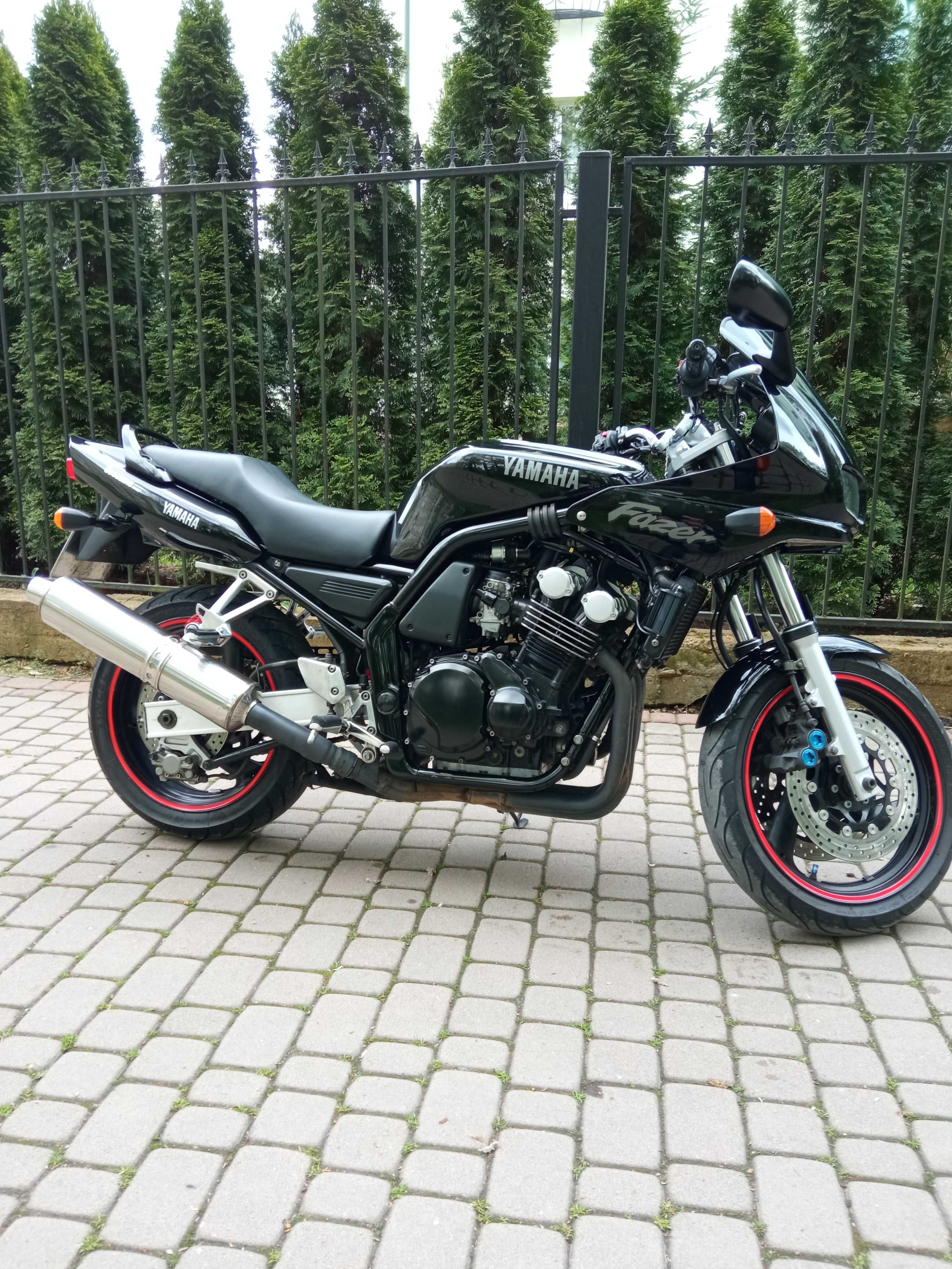 Yamaha Fazer 600