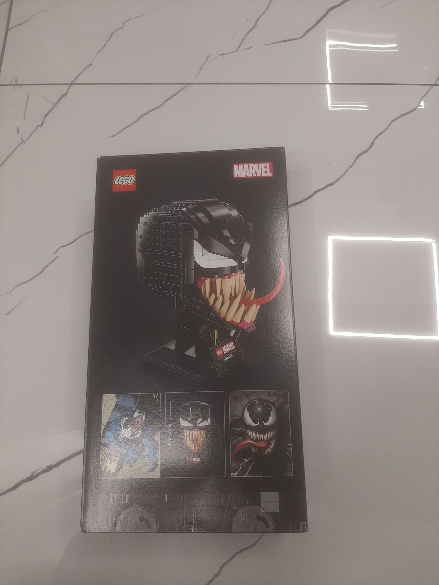 Lego 76187 Marvel Venom / 565 elementów