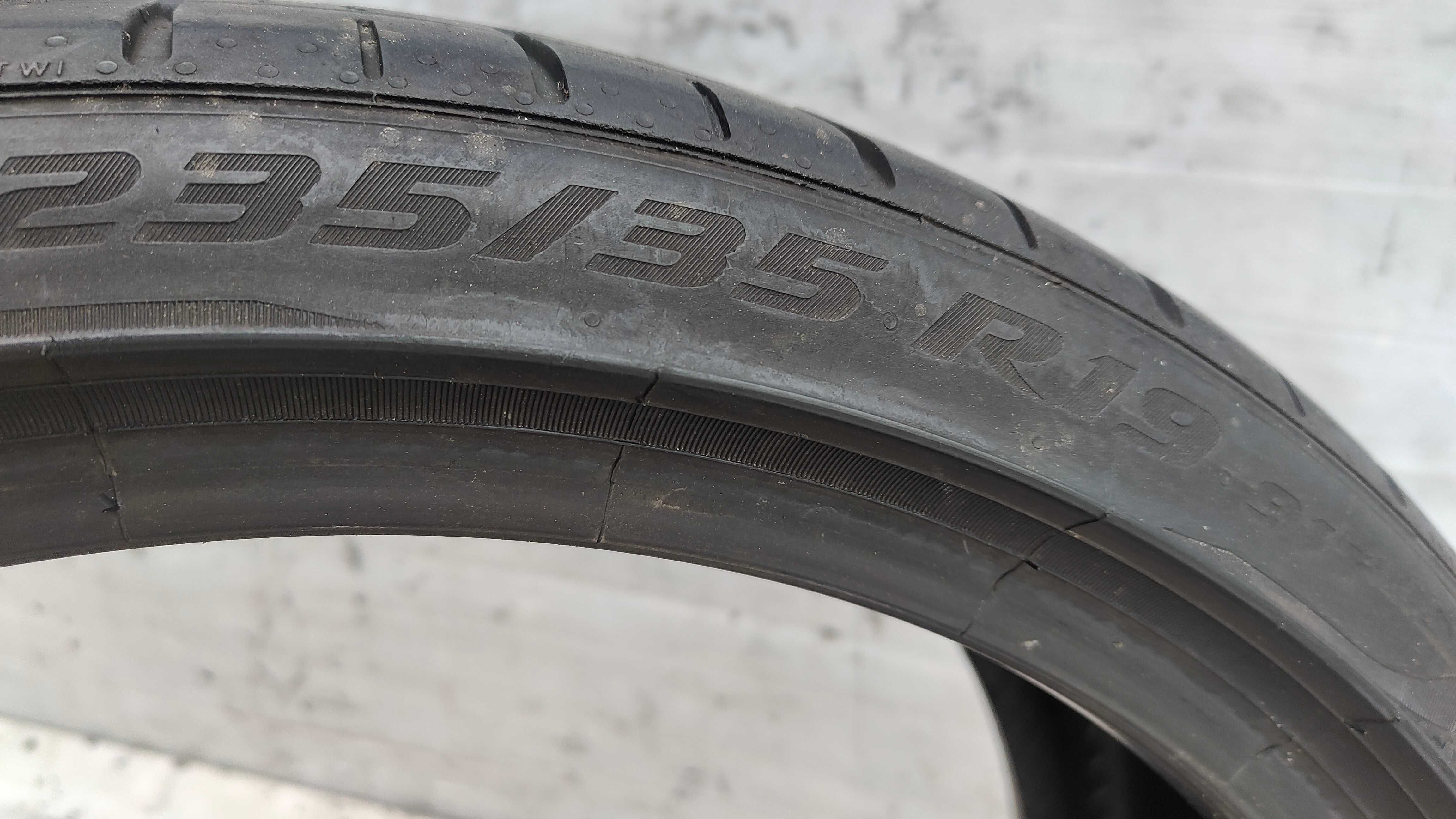 Opona Letna 235/35/19 Pirelli Pzero 7mm