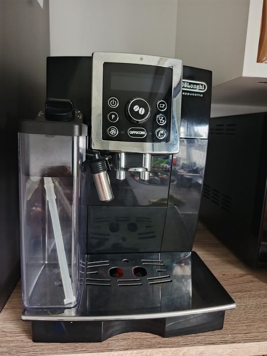 Express do kawy De'Longhi ECAM 23.460.B 1450 W