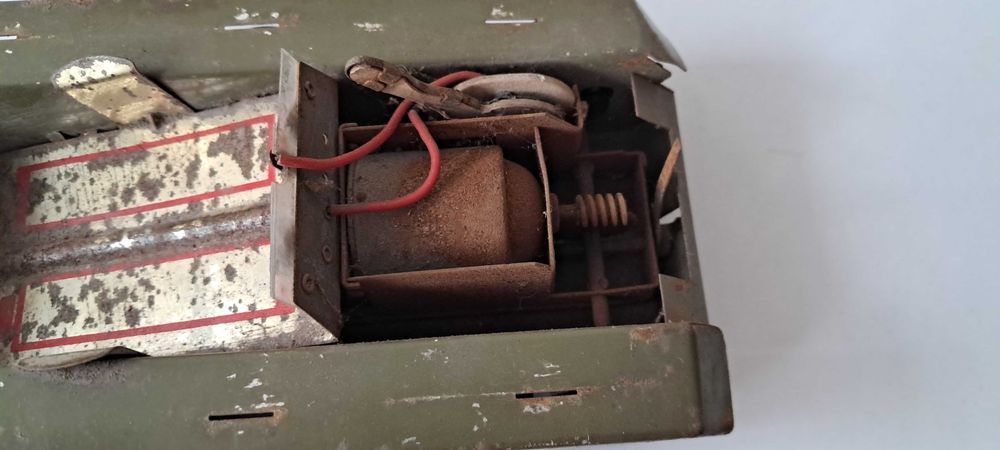 Czołg RS 51 blaszana stara zabawka T34 RS51