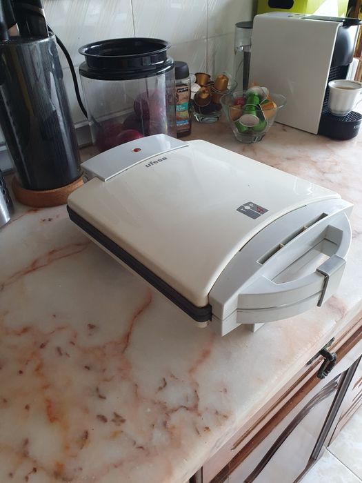 Tostadeira Waffles, bom estado. UFESA
