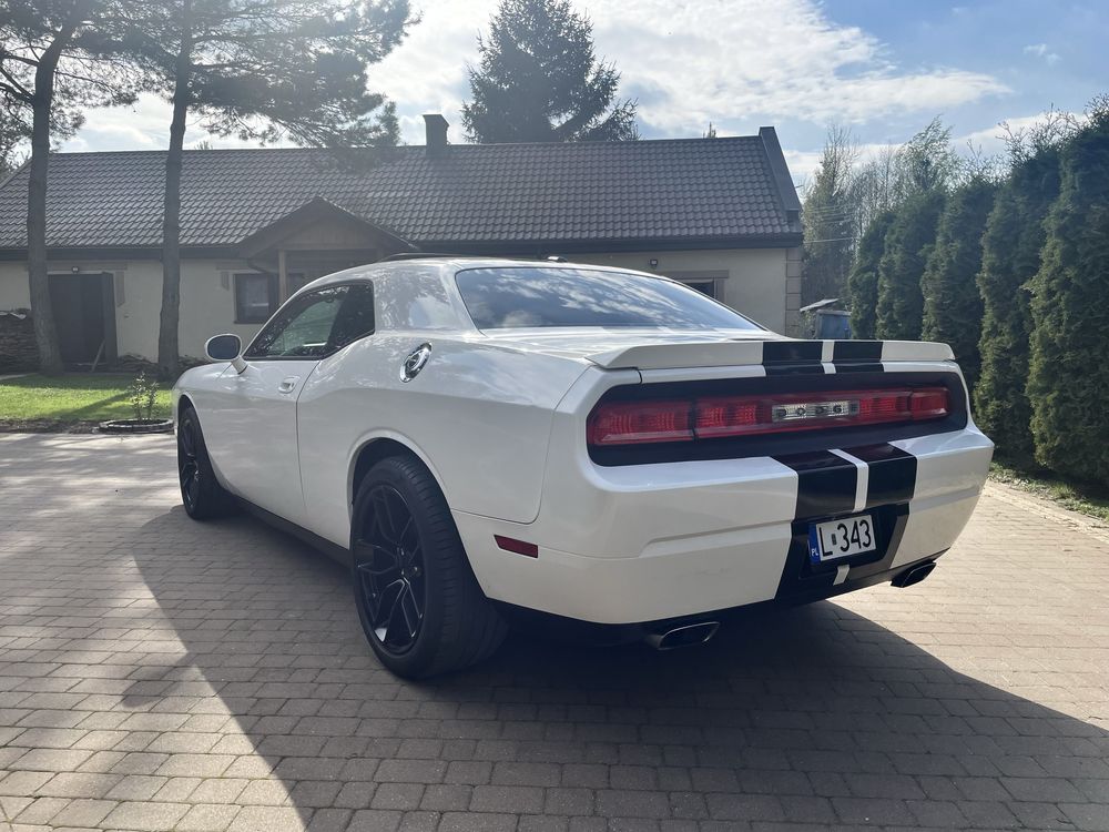 Dodge Challenger R/T 5.7 Hemi V8 mozliwa zamiana