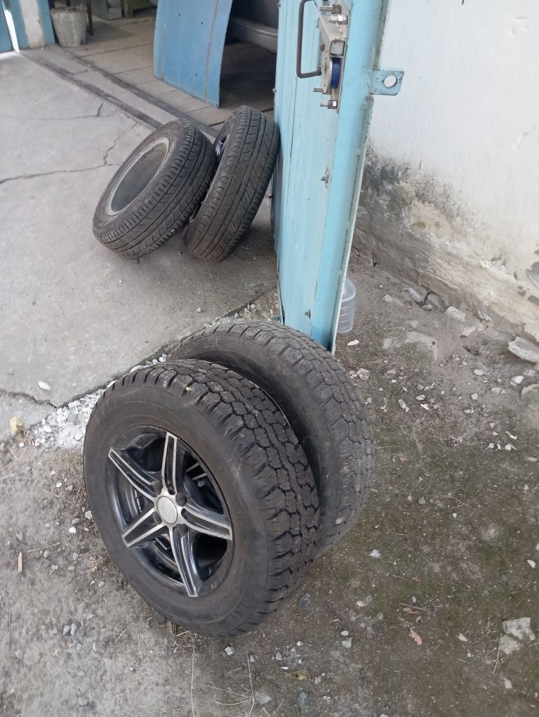 Продам колеса в сборе 4/98r 13