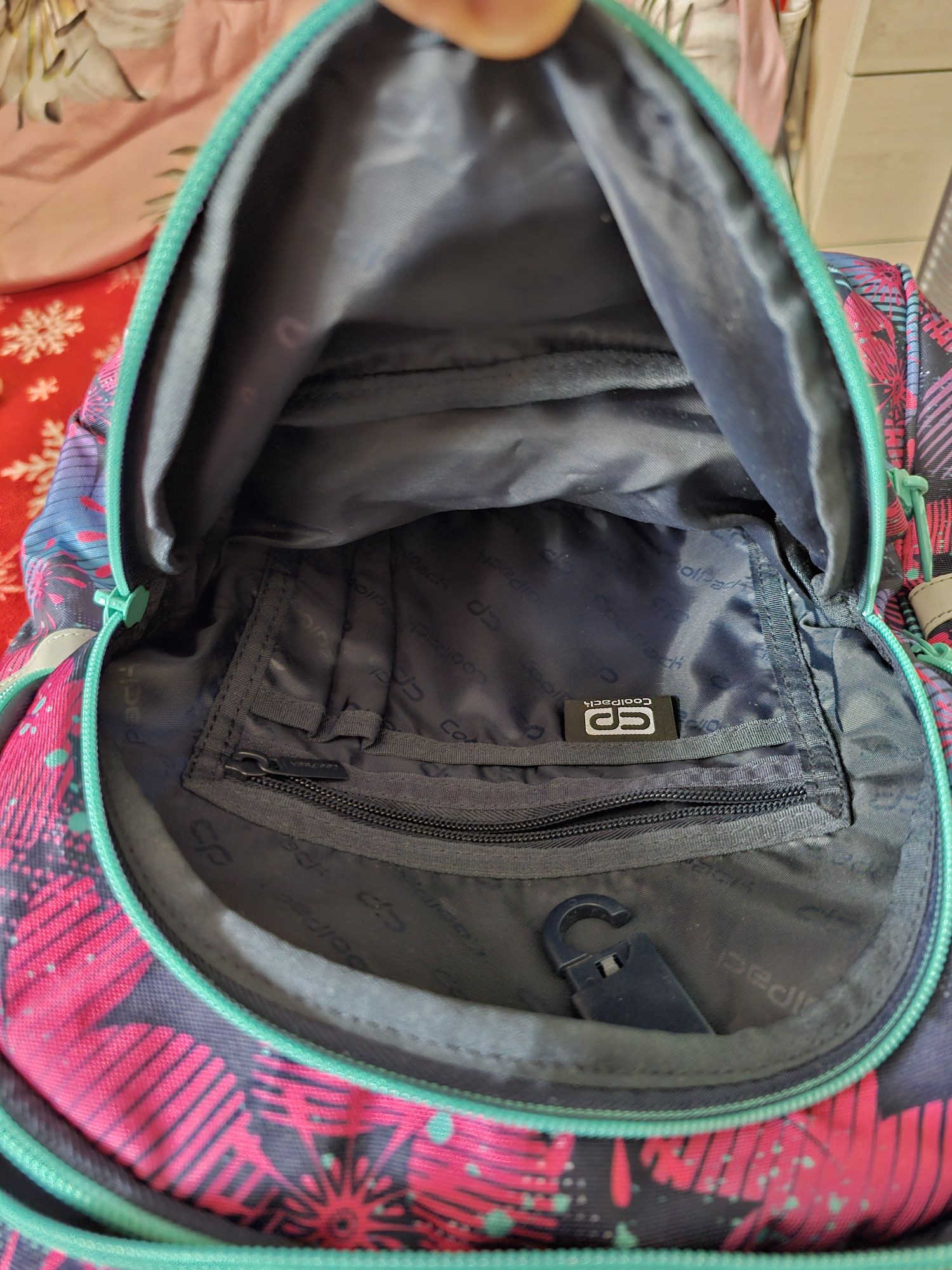 Plecak CoolPack Starr - Szkolny plecak na kółkach kwiaty i motyle