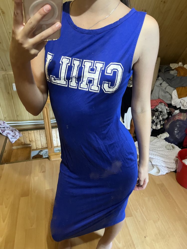 Жіночий одяг.
