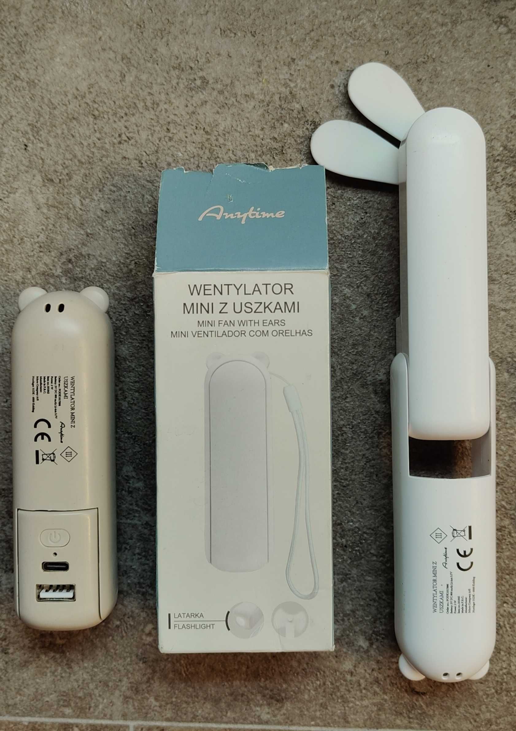 Mini wentylator usb idealny w podróży z latarką nowy