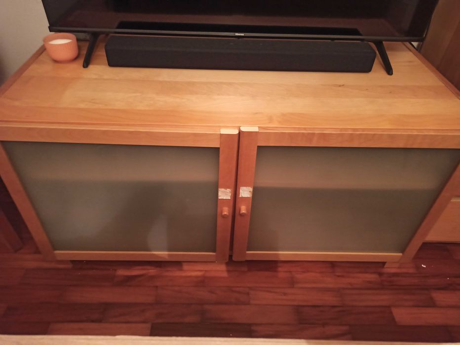 Móvel tv com portas IKEA