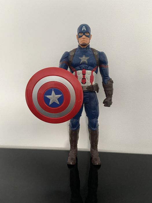 Kapitan Ameryka figurka 29 cm Avengers