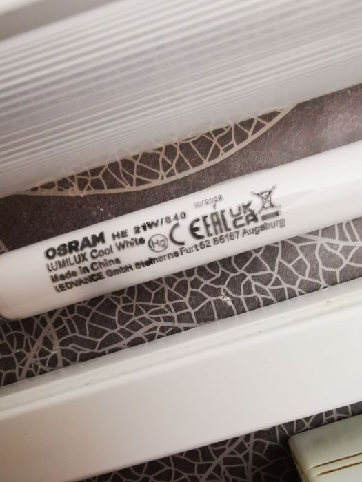 Régua armação lâmpada fluorescente 84cm e 28cm T5