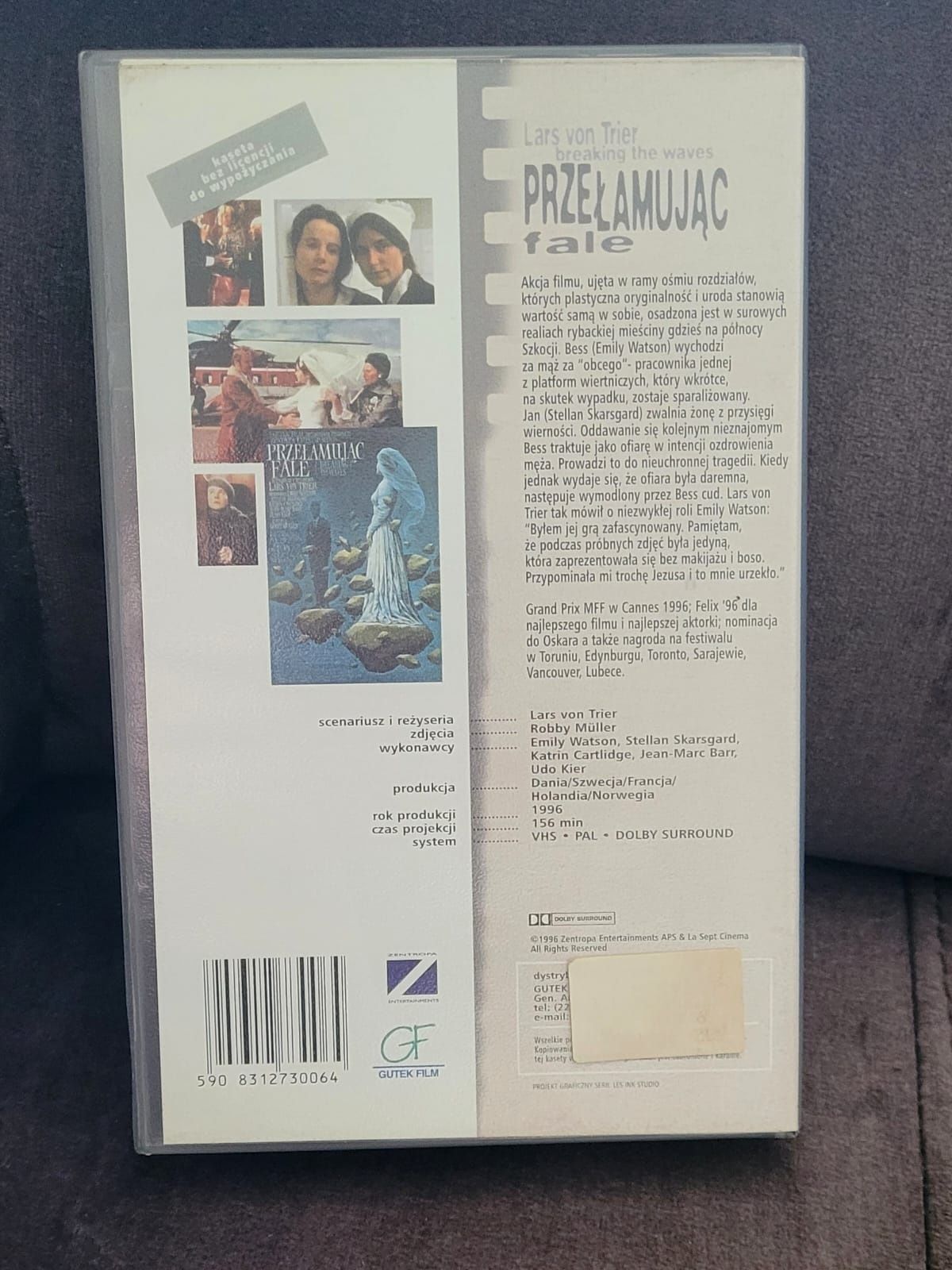 Sprzedam kasetę VHS "Przełamując fale "